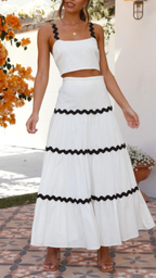 Conjunto de vestido largo de dos piezas con ribete Ric Rac en blanco