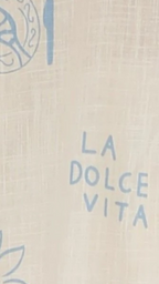 Vestido largo azul con detalles recortados y efecto bronceado