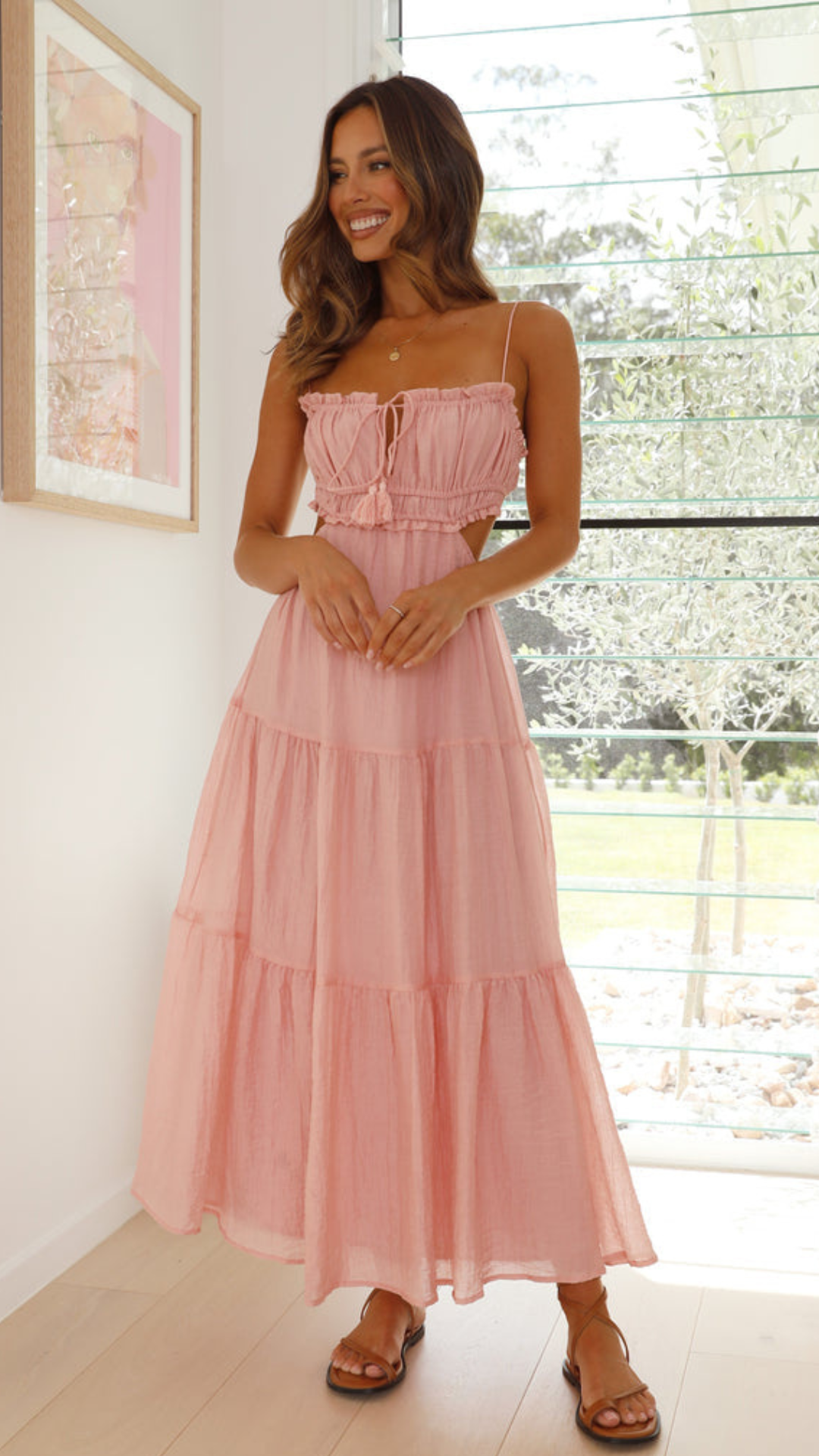 Vestido largo fruncido con cordones en Rosa