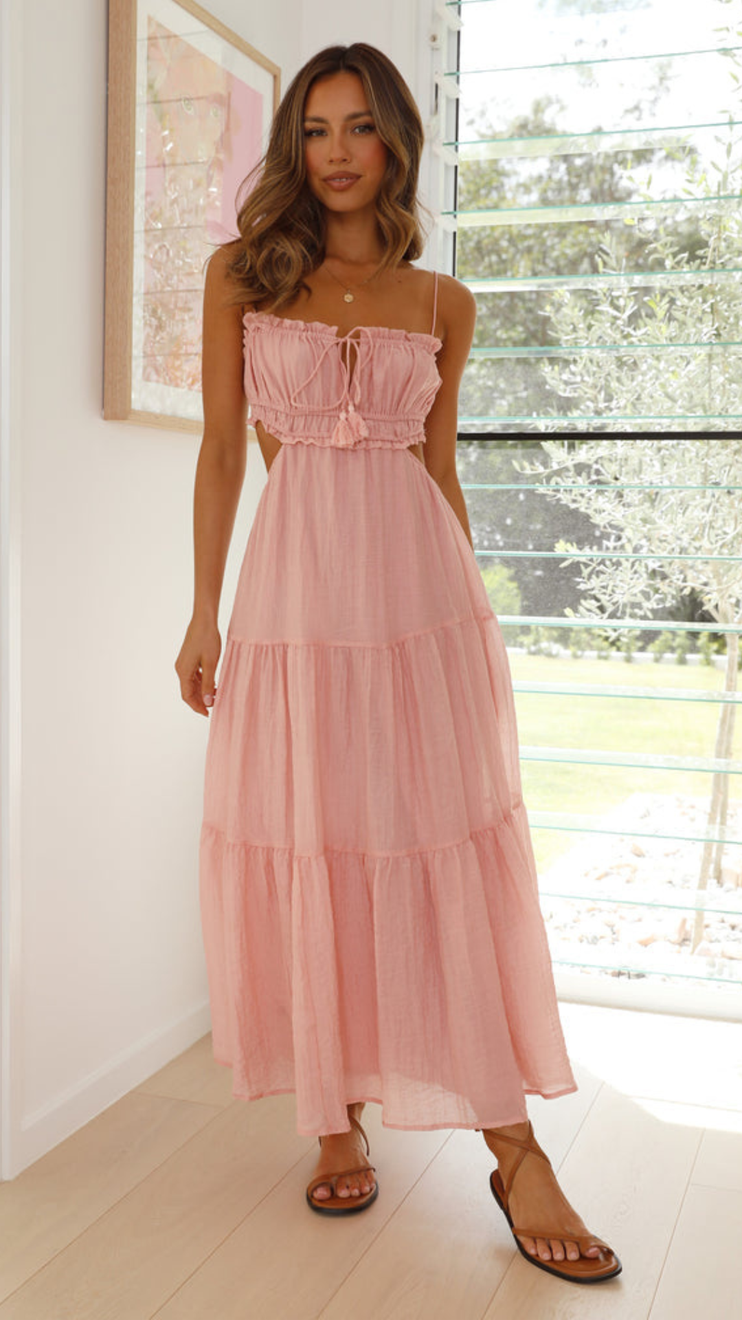 Vestido largo fruncido con cordones en Rosa