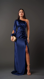 Vestido satinado de un solo hombro con nudo en la cintura