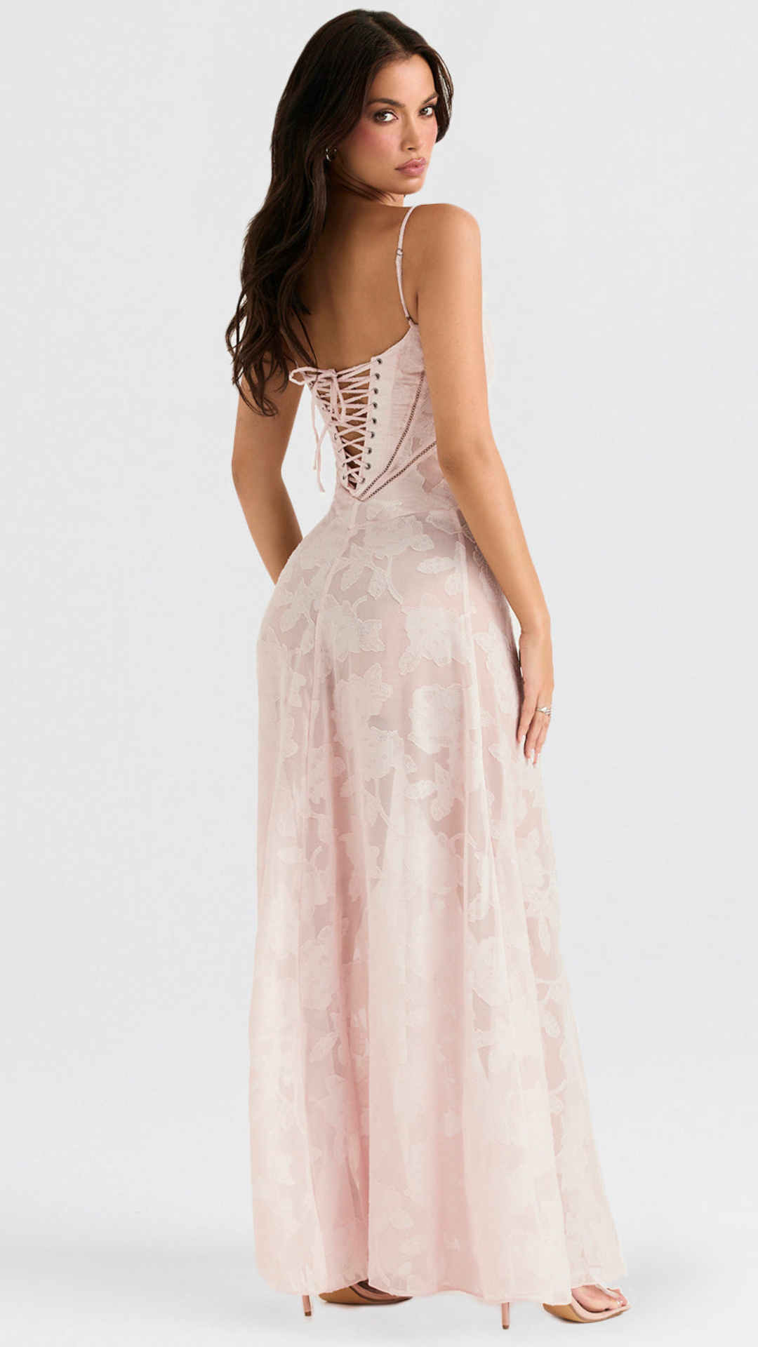 Vestido de espalda abierta