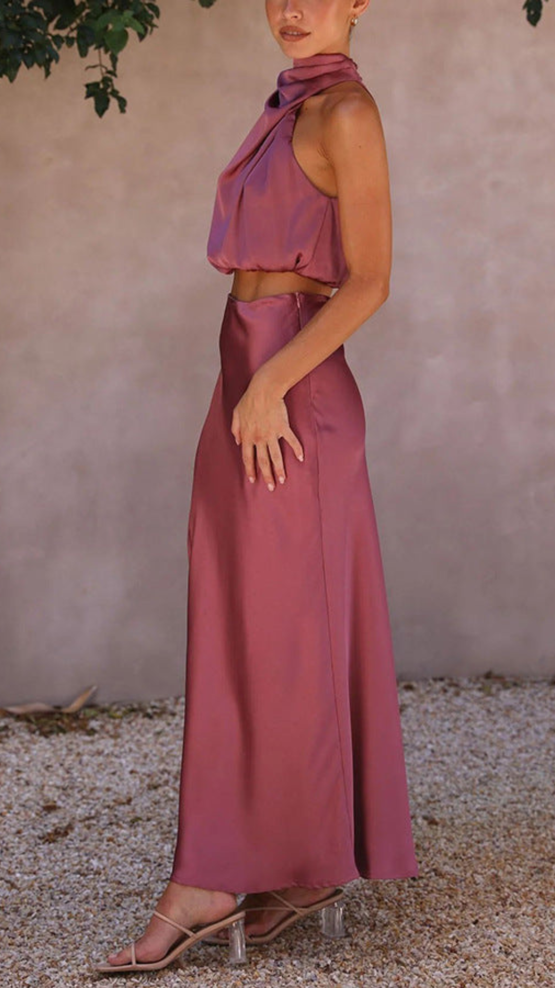 Conjunto top y falda de satén