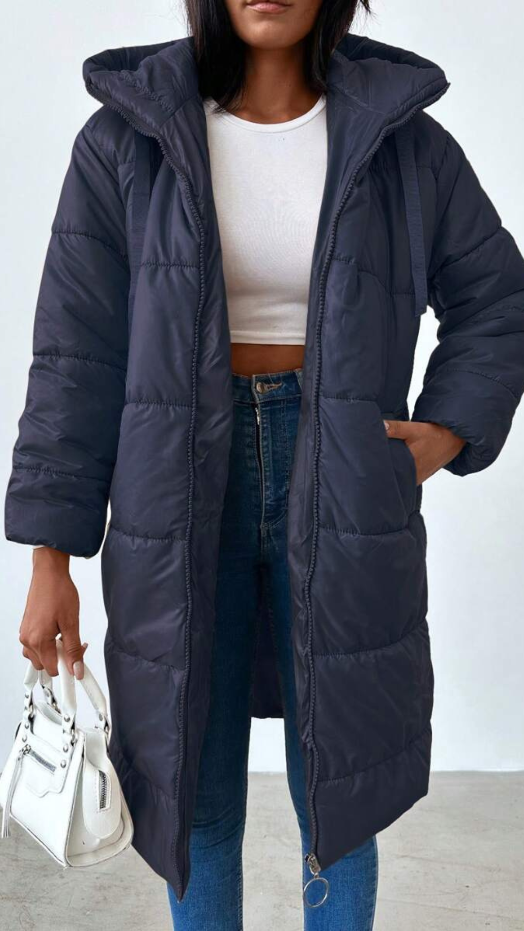 Chaquetón impermeable largo con bolsillos