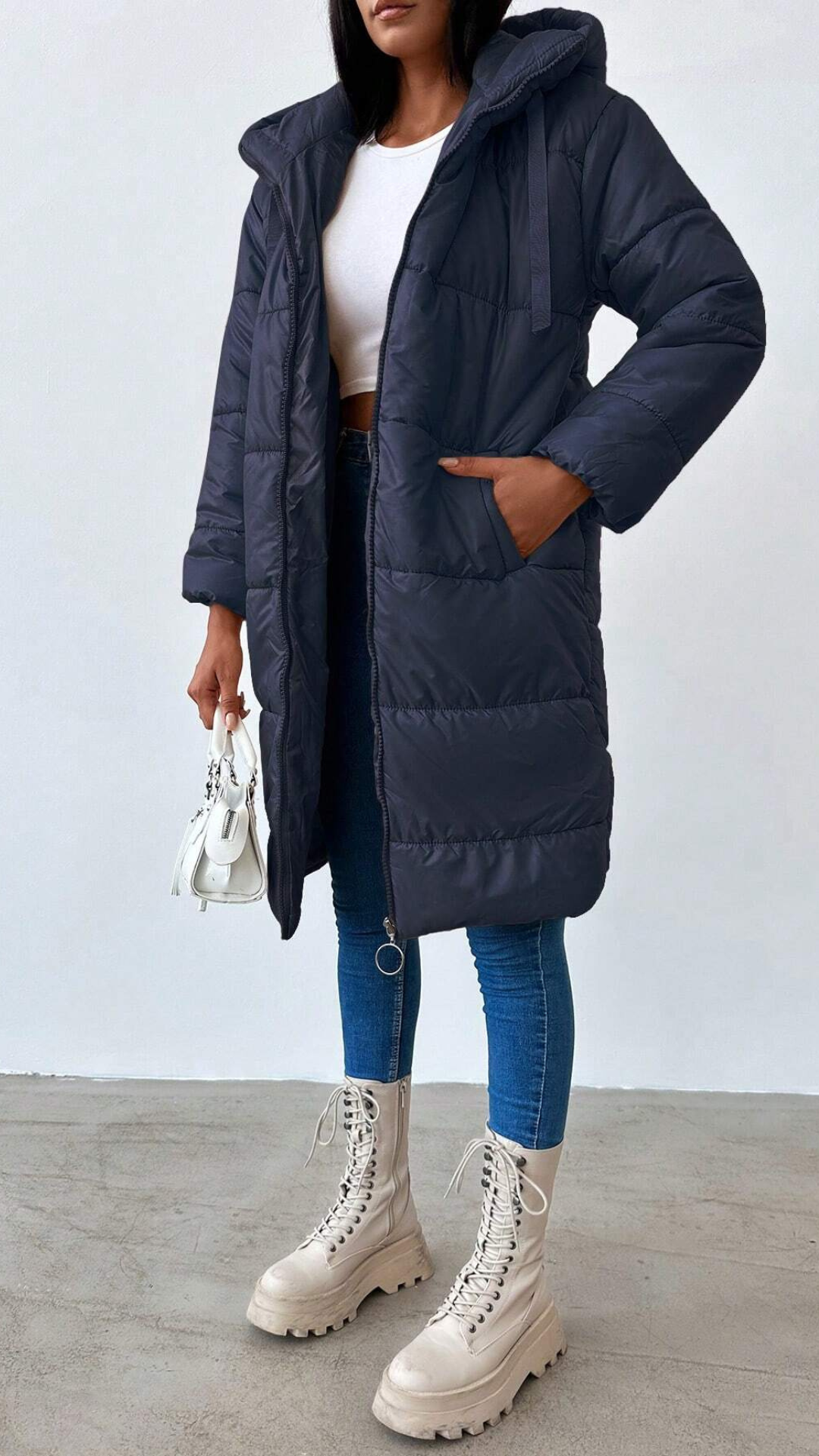 Chaquetón impermeable largo con bolsillos