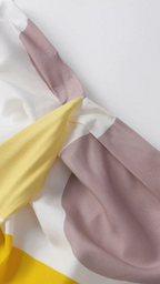 Conjunto Asimétrico con Flecos y Estampado Geométrico