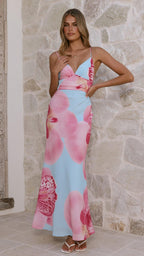 Vestido largo con copa triangular y flores